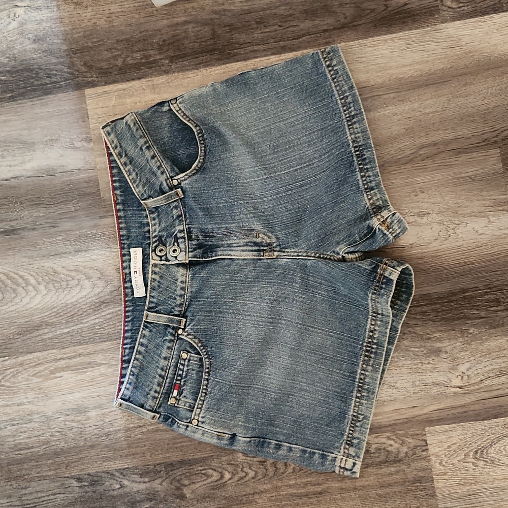 Tommy Hilfiger Size 12 Denim Shorts 3 1/2" Shorts Vintage